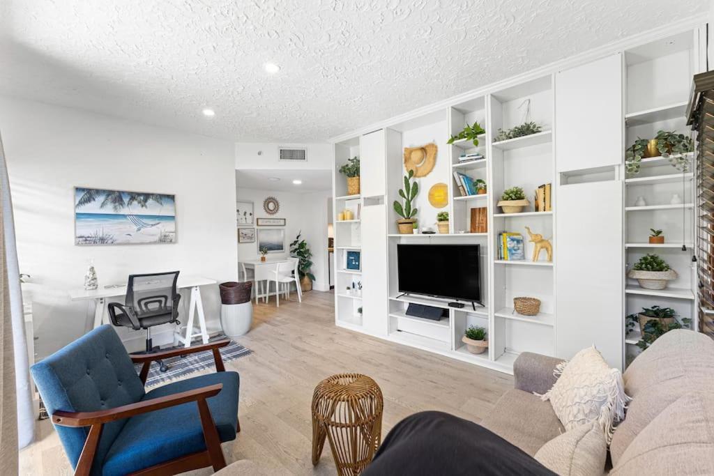 Delight And Cozy Apt Close To Las Olas & The Beach فورت لودرديل المظهر الخارجي الصورة